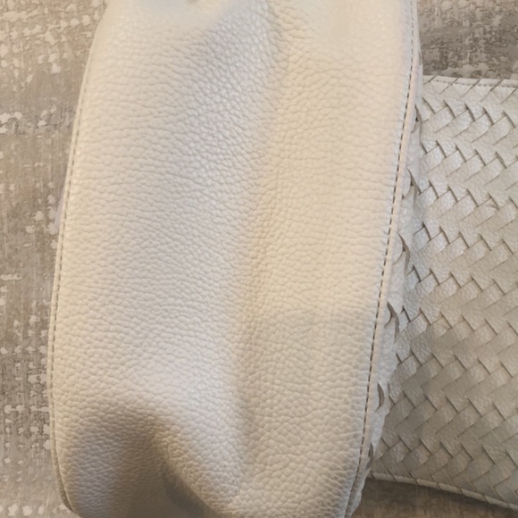 White crossbody bag - Picture 6 of 6